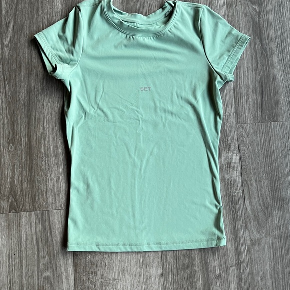 Set Active Outfit Small - Picture 2 of 5